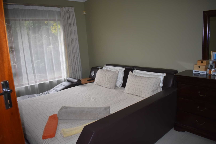 4 Bedroom Property for Sale in Beacon Bay Eastern Cape